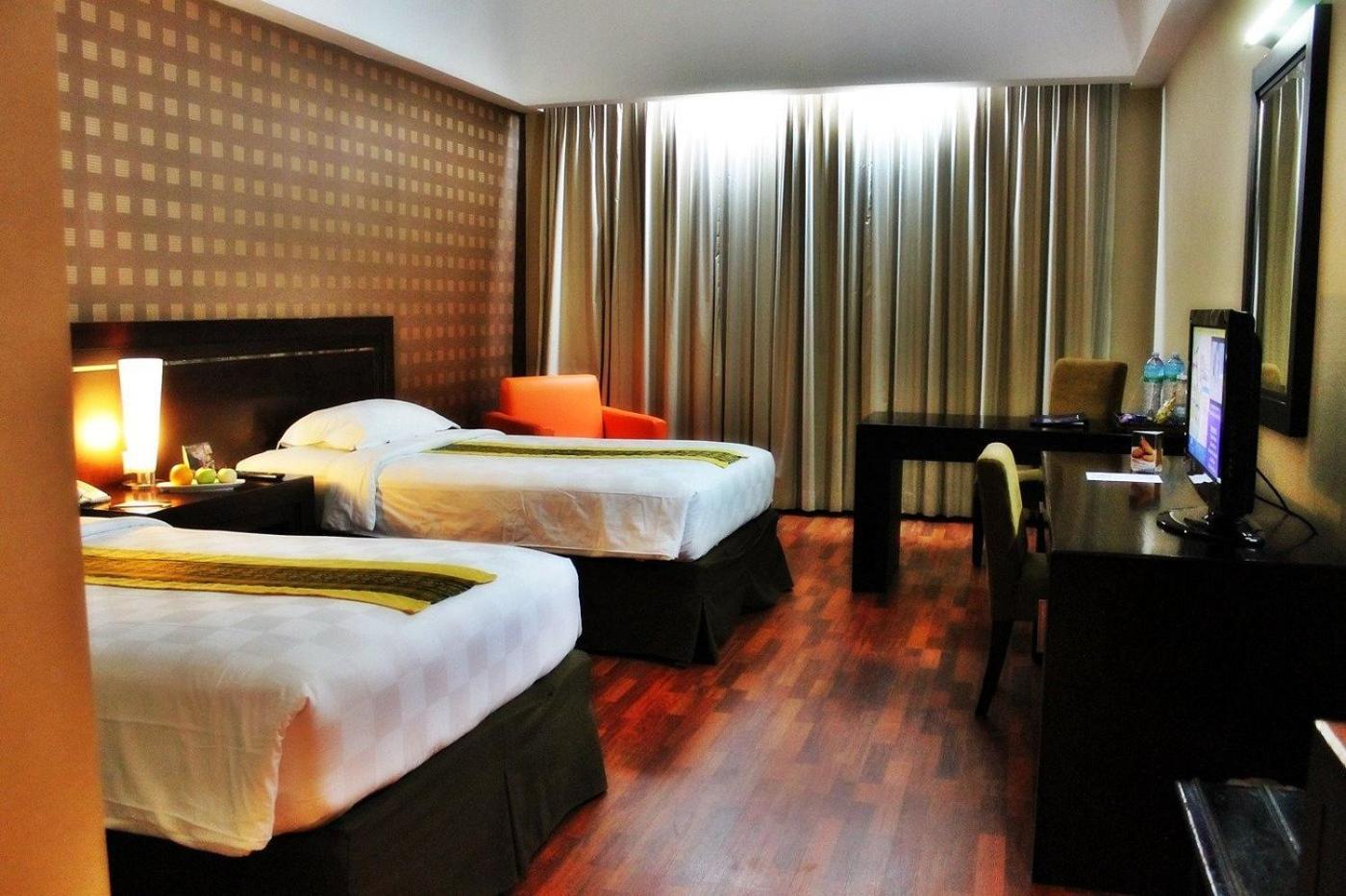 Grand Elite Hotel