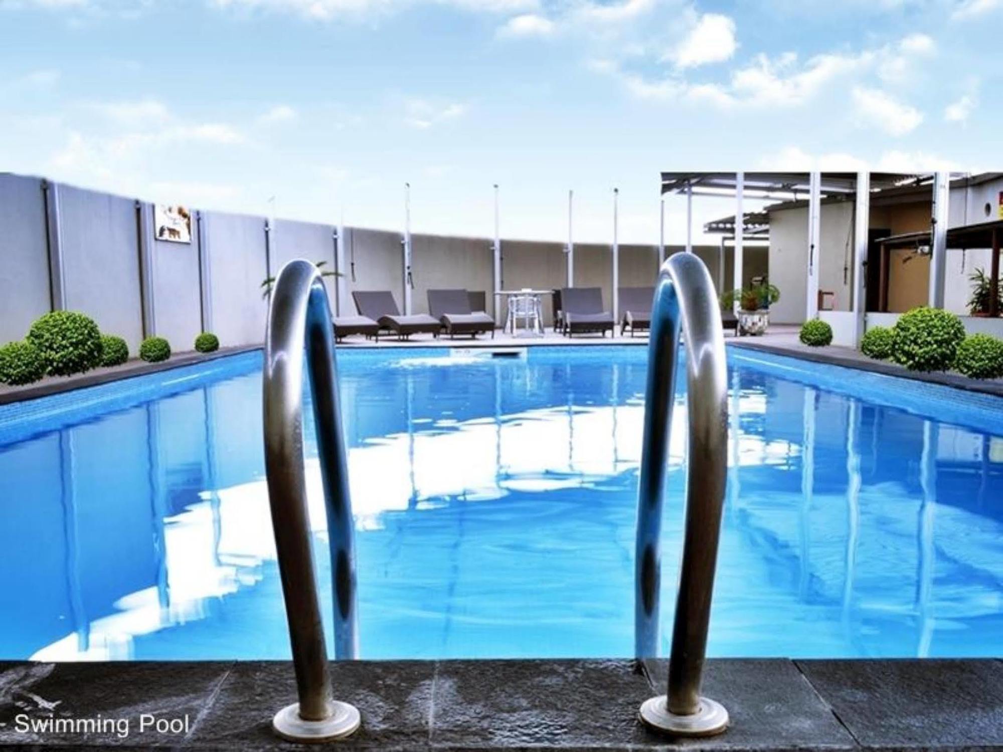 Grand Elite Hotel 4*